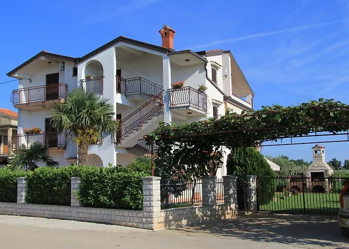 Apartments Jasna